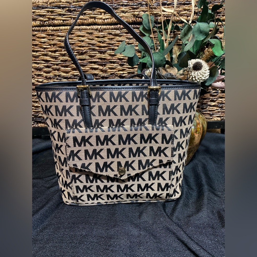 MICHAEL Michael Kors Medium Canvas Jet Set Tote